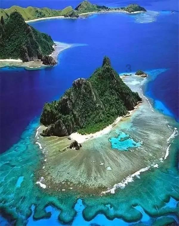 逃离地下古寺庙